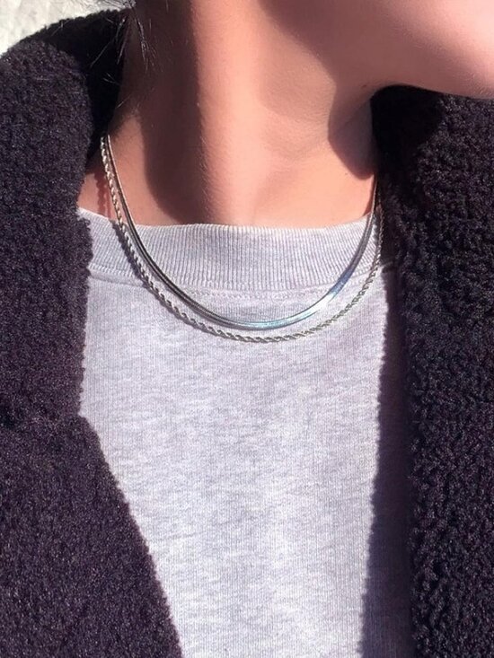 Women's Layered Necklace Set - 3 Piece Dainty Gold Jewelry for Everyday Stacking - Picture 8 of 9